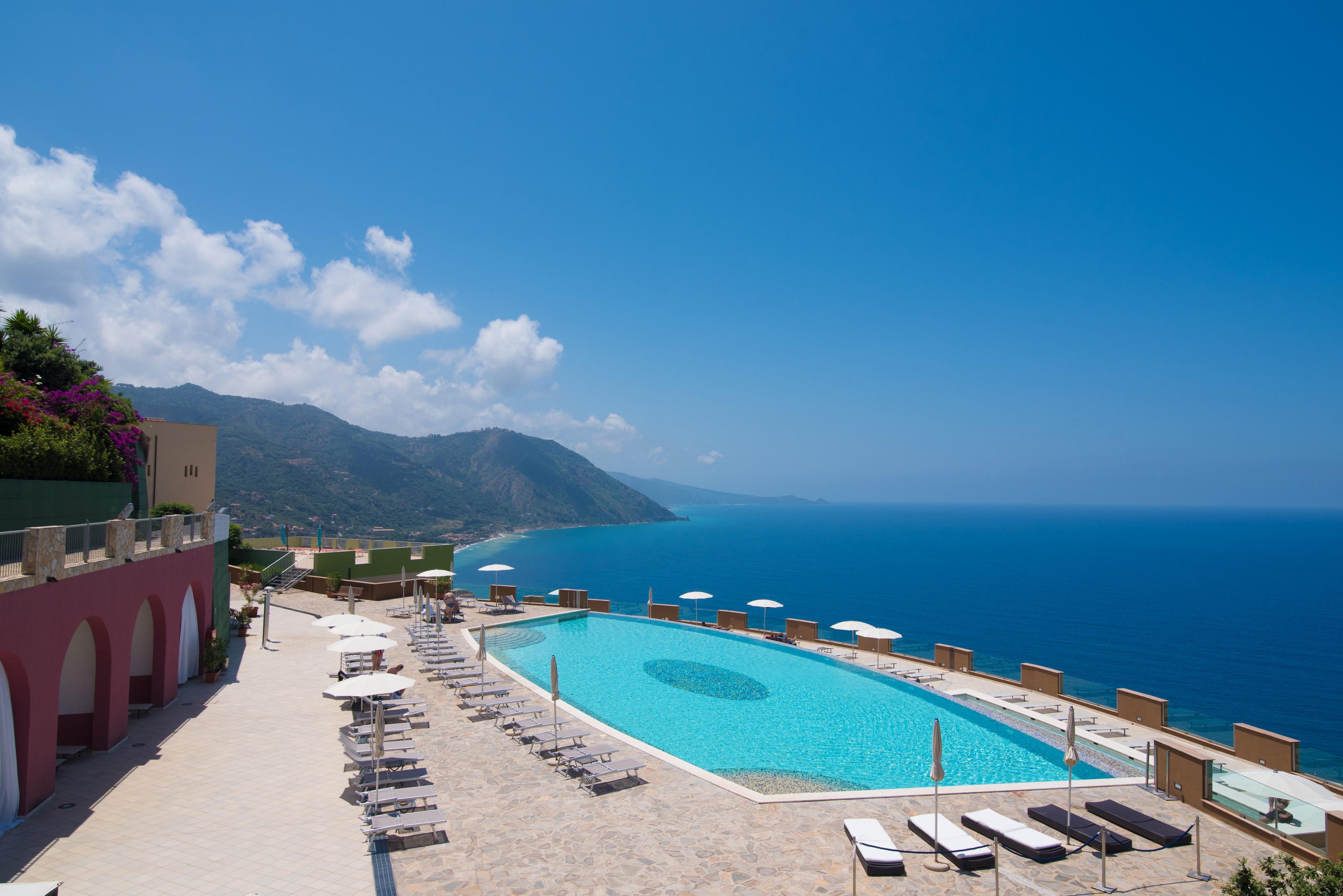 Falconara & 4*